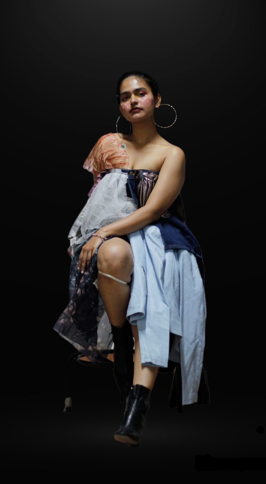Photograph 11 of 15 from “SET AND SUBJECT” — fashion / stage / portrait.
