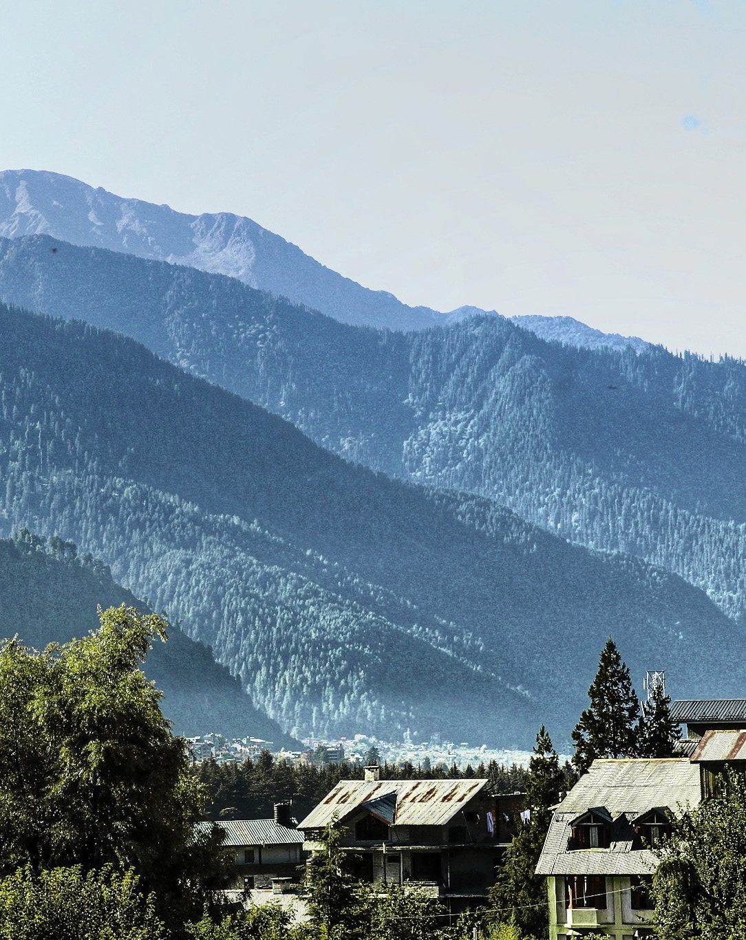 Photograph 7 of 16 from “HIGH GROUND” — snow / altitude / ridge.