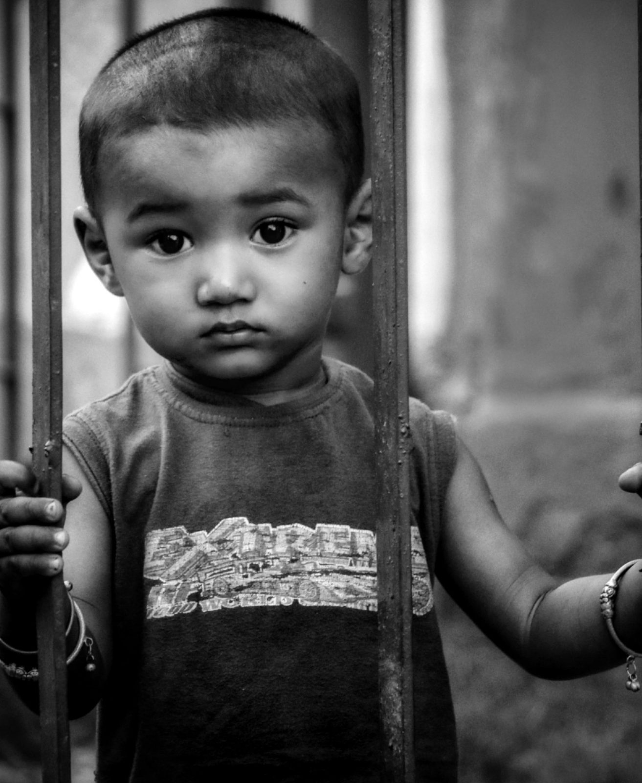 Photograph 3 of 12 from “BETWEEN STREETS” — portrait / everyday life.